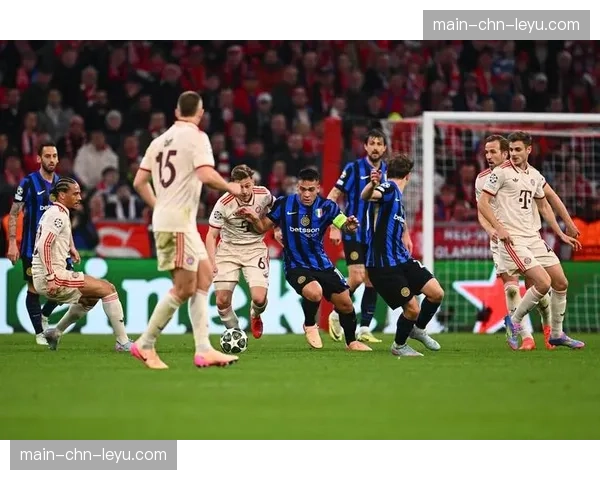 伤病报告:塞维利亚新增三名伤员,出战欧联杯成疑 伤病报告:塞维利亚新增三名伤员,出战欧联杯成疑