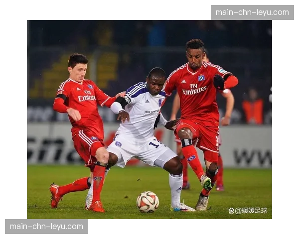 实时:法兰克福与门兴格拉德巴赫战成1-1,两队控球率相当 实时:法兰克福与门兴格拉德巴赫战成1-1,两队控球率相当